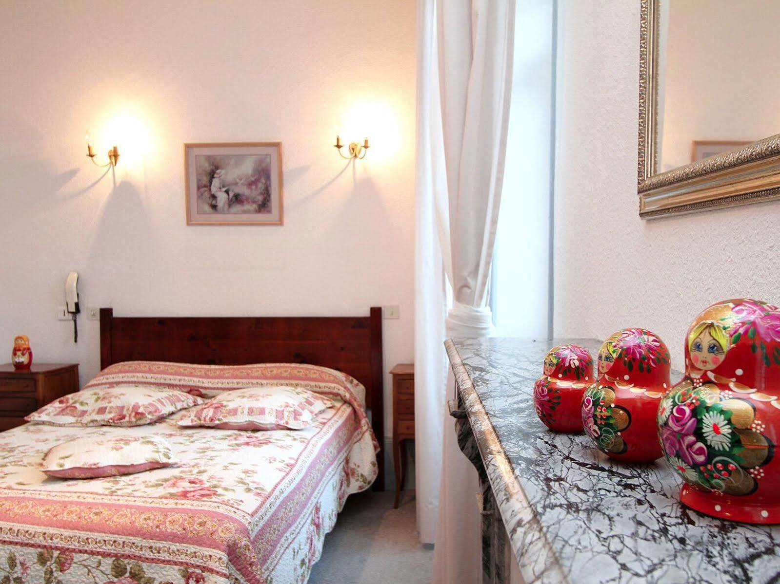 Logis Hotel Le Prieure Bourg-Saint-Andéol Dış mekan fotoğraf